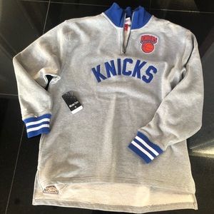 NWT New York Knicks sweatshirt. Pristine.